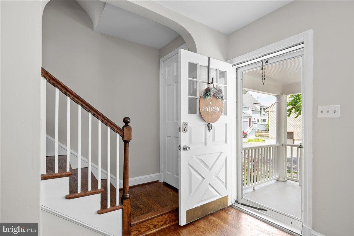 1226 N Lincoln Street photo 24