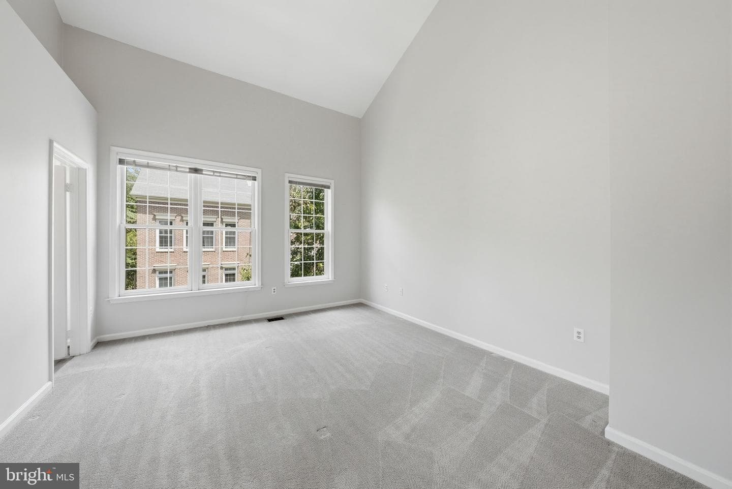 1922 N Daniel Street photo 15