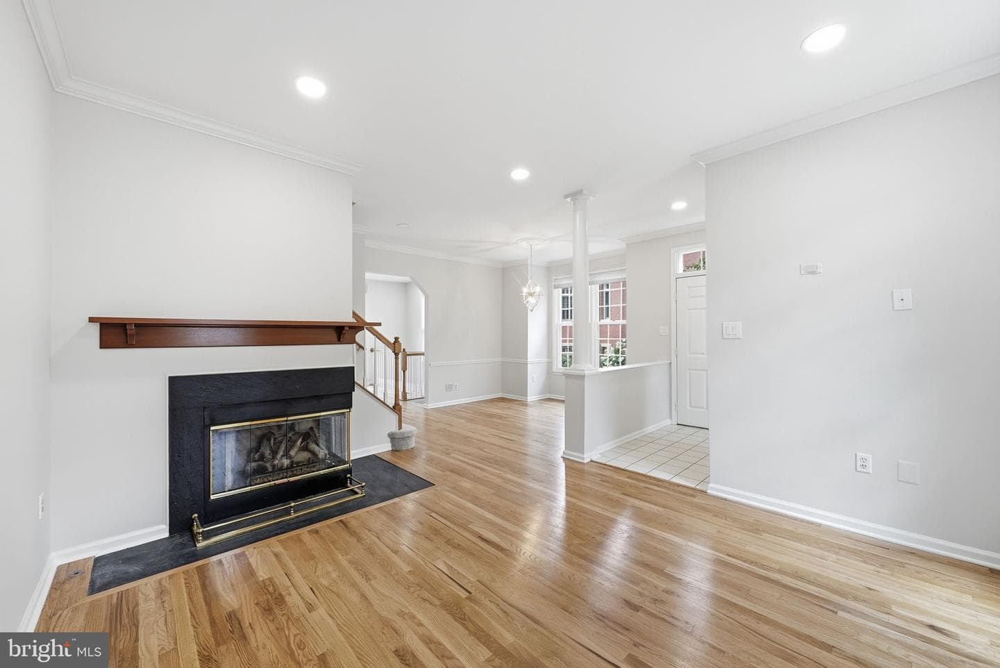 1922 N Daniel Street photo 3