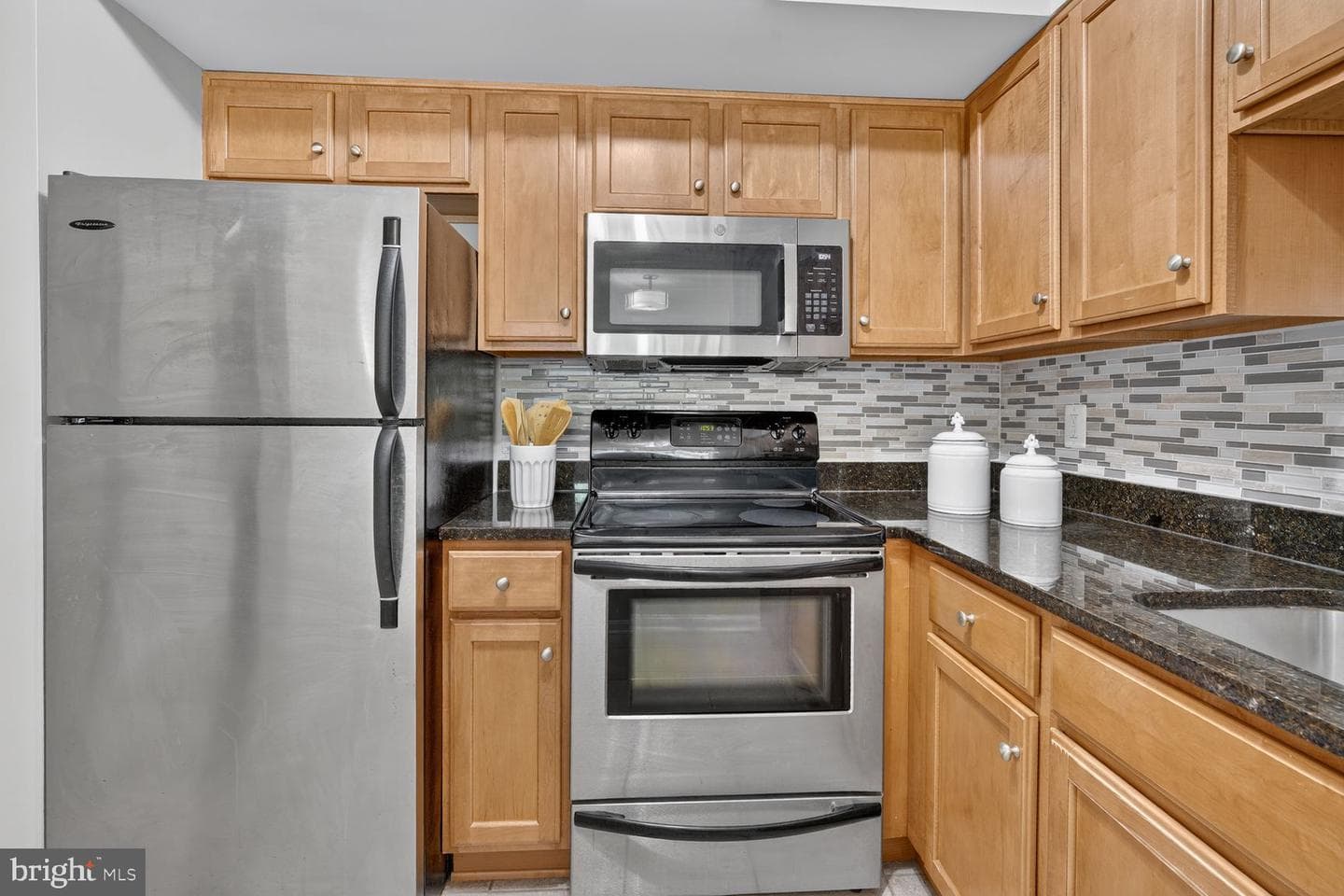 1001 N Randolph Street #106 photo 17