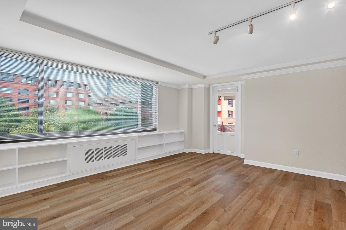 1011 Arlington Boulevard #707 photo 5