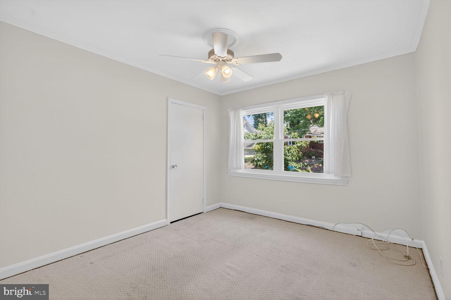2426 N Nottingham Street photo 15