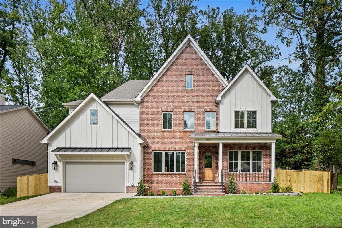 2913 N Greencastle Street, Arlington