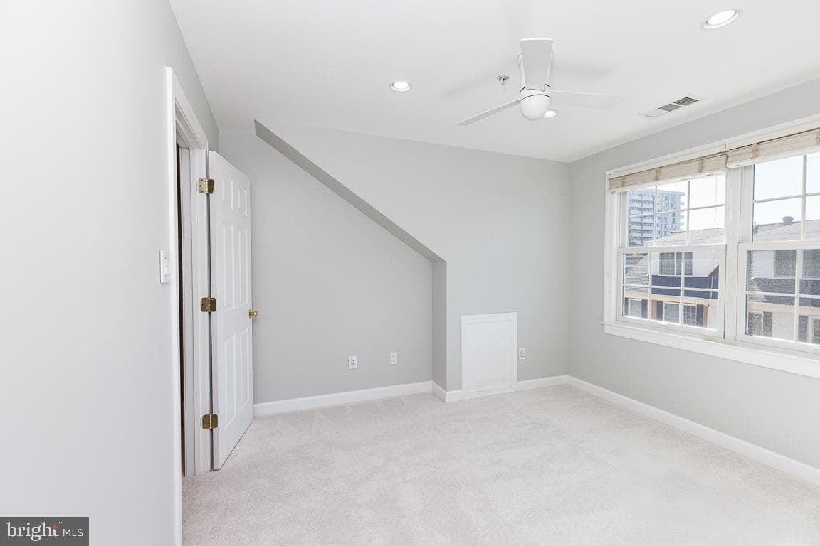 504 N Thomas Street #j photo 49