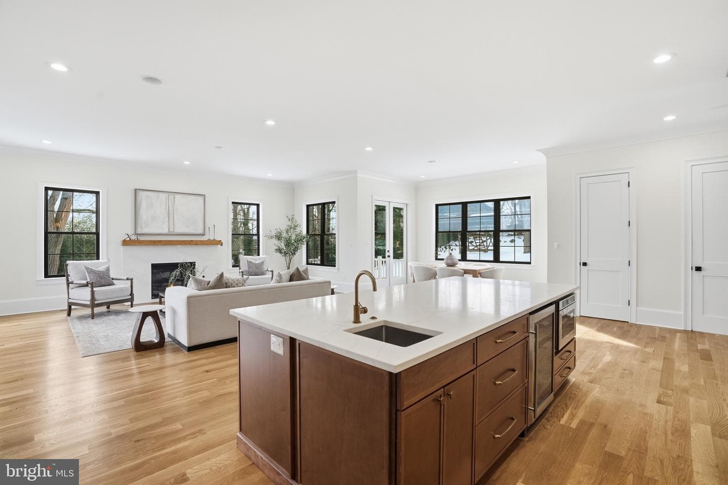 6512 Williamsburg Boulevard photo 29