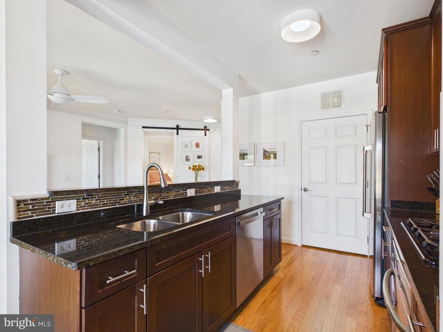 2101 N Monroe Street #403 photo 19