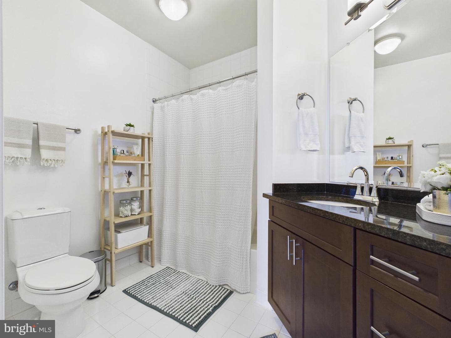 2101 N Monroe Street #403 photo 26