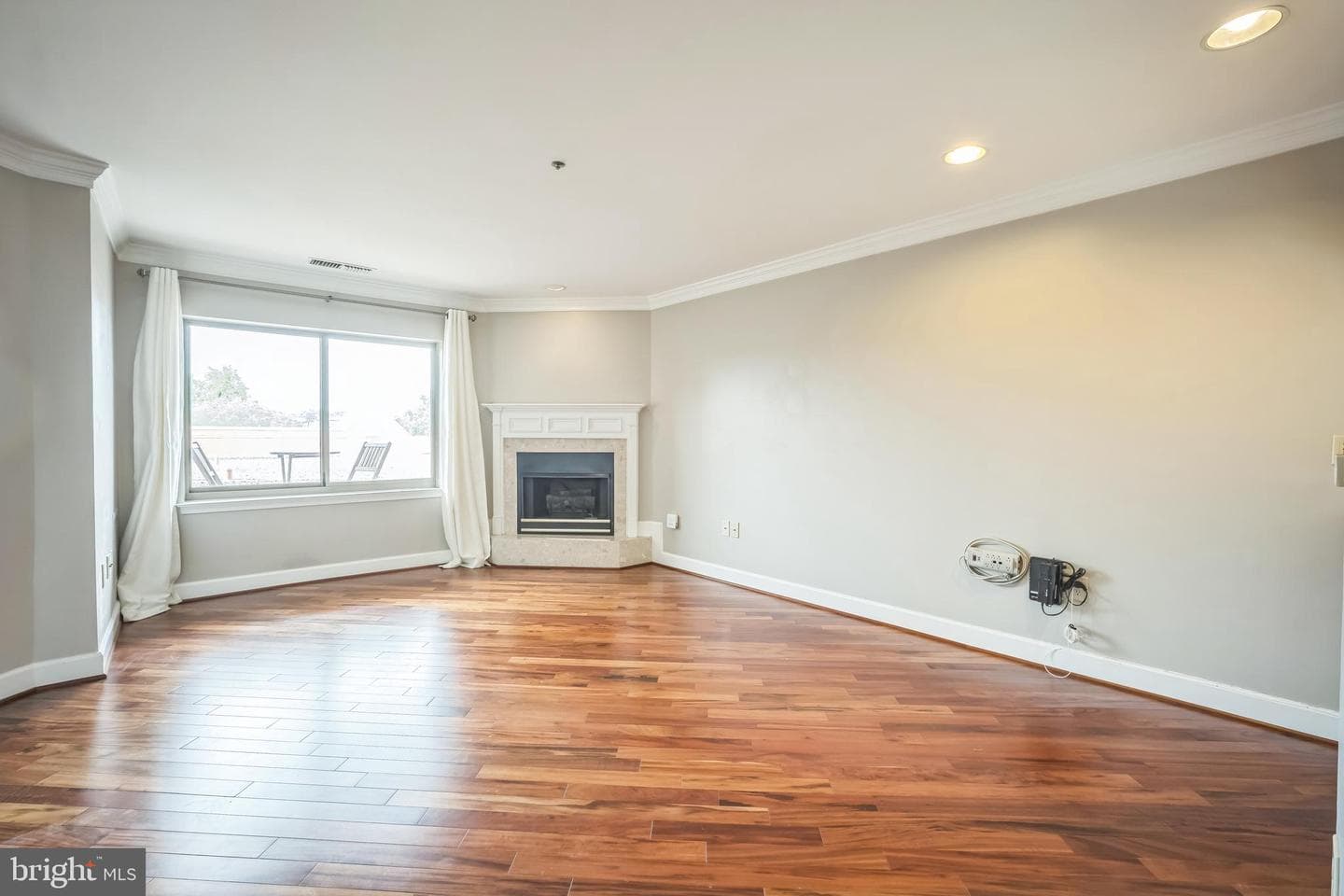 1050 N Stuart Street #411 photo 6