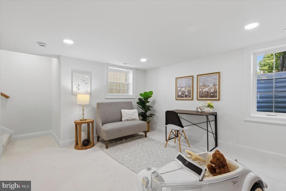 2602 Washington Boulevard photo 21