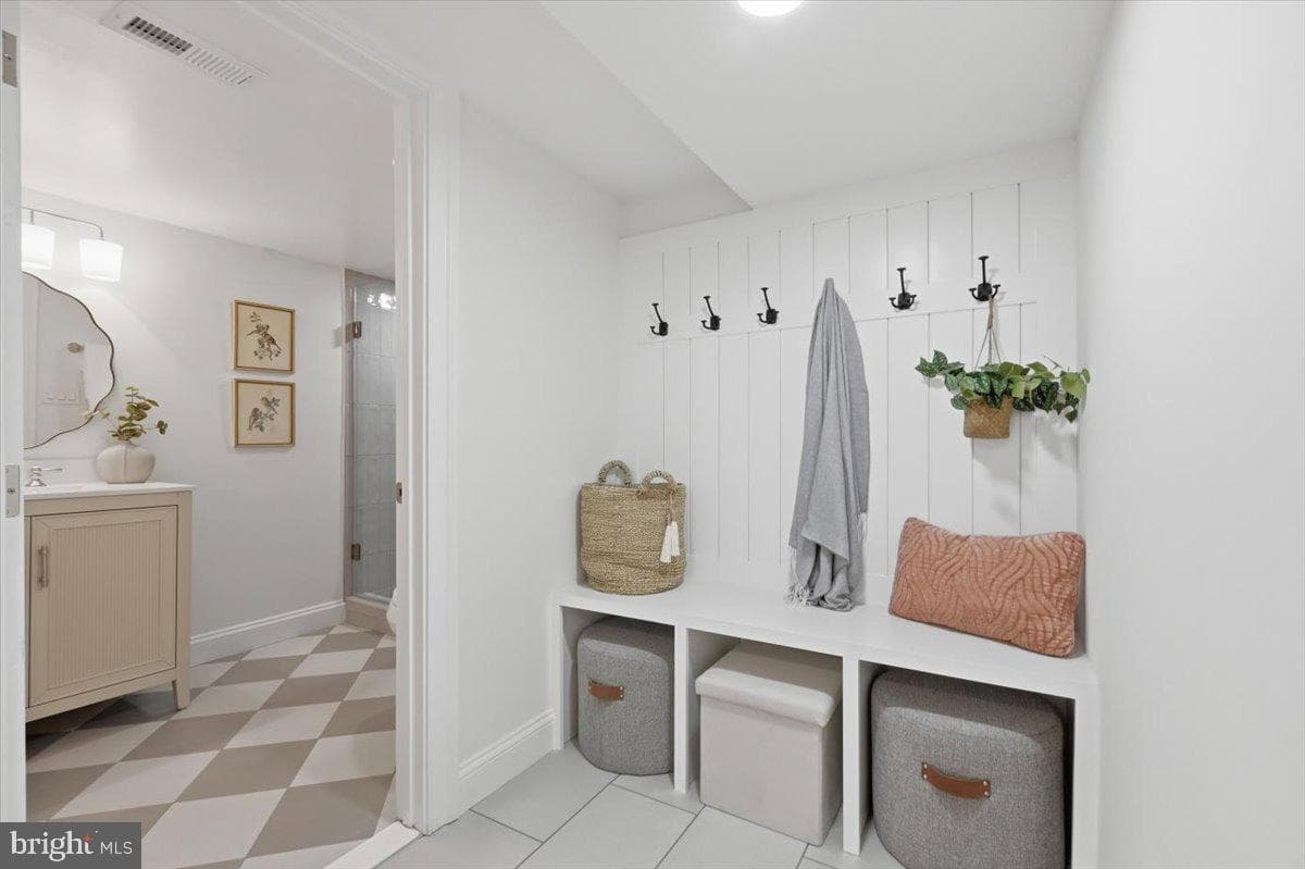 2602 Washington Boulevard photo 25