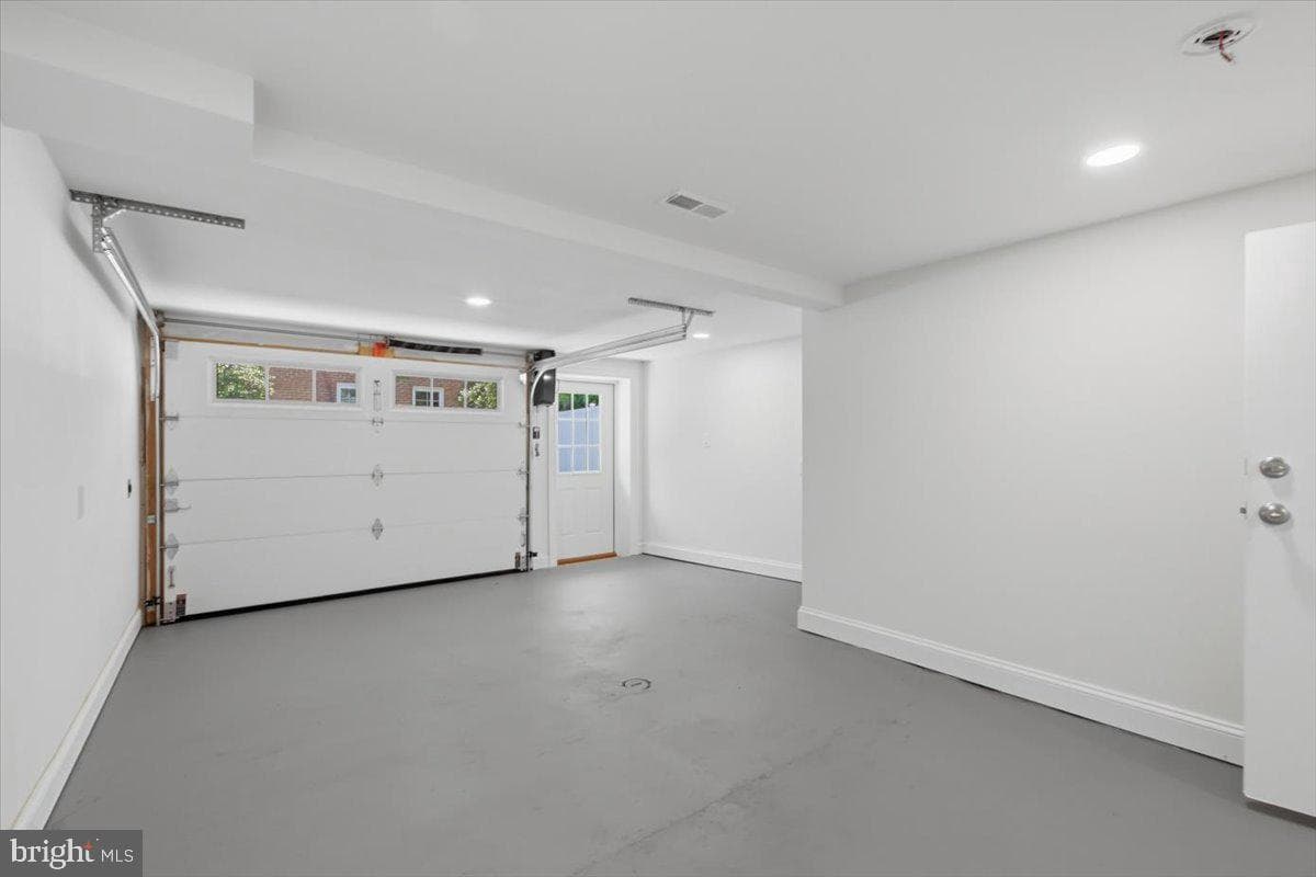 2602 Washington Boulevard photo 27