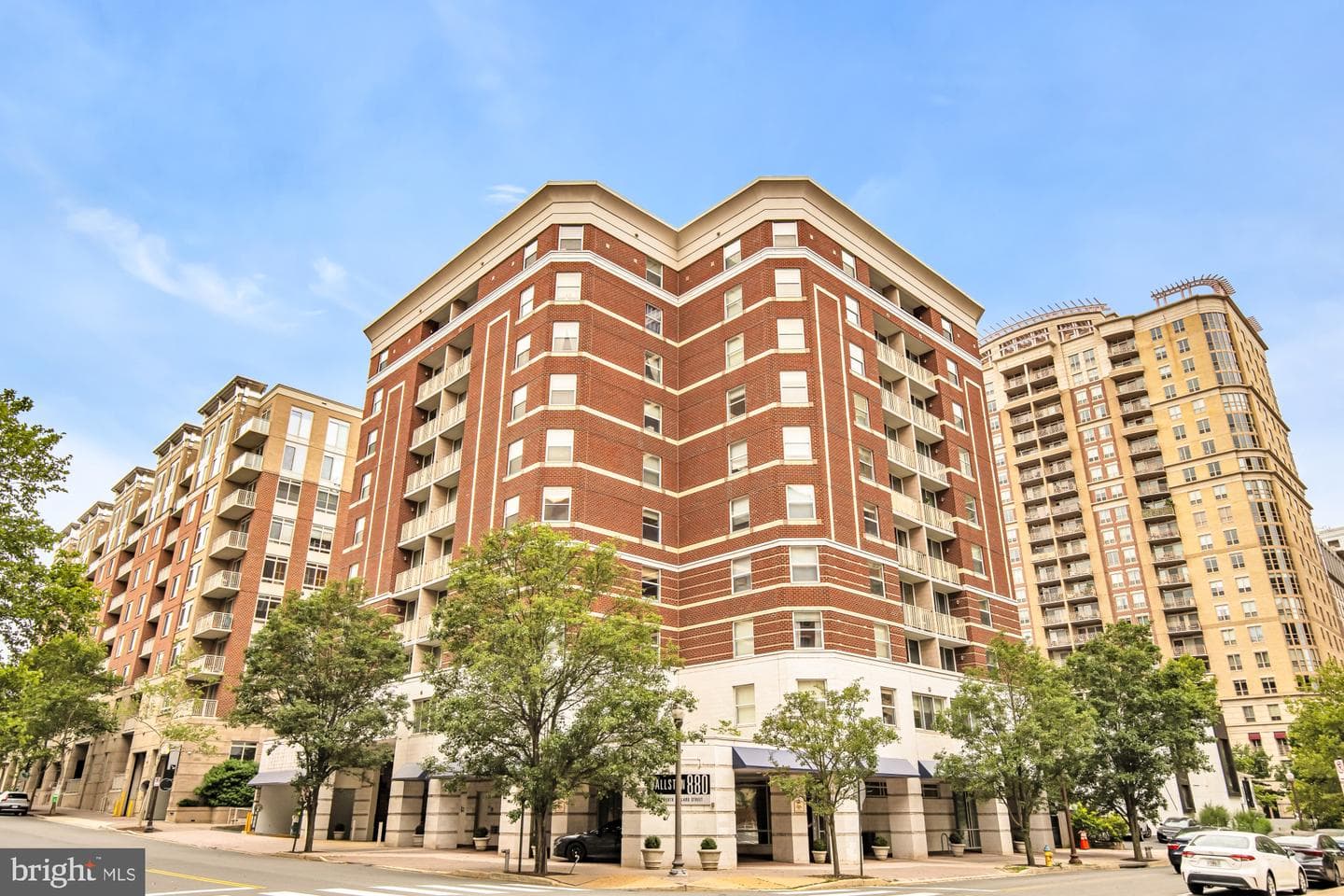 880 N Pollard Street #801, Arlington