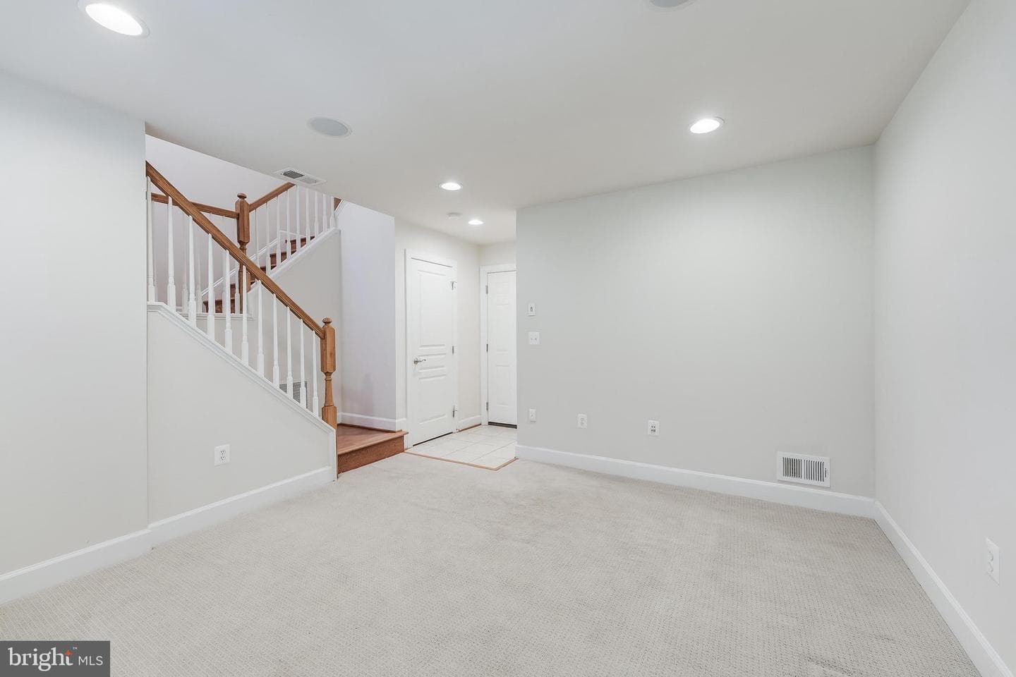 2619 S Kenmore Court photo 39