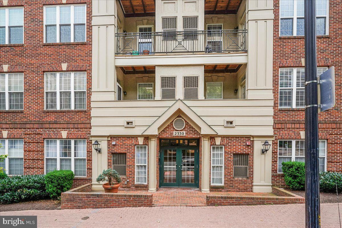 2330 14th Street N #407, Arlington