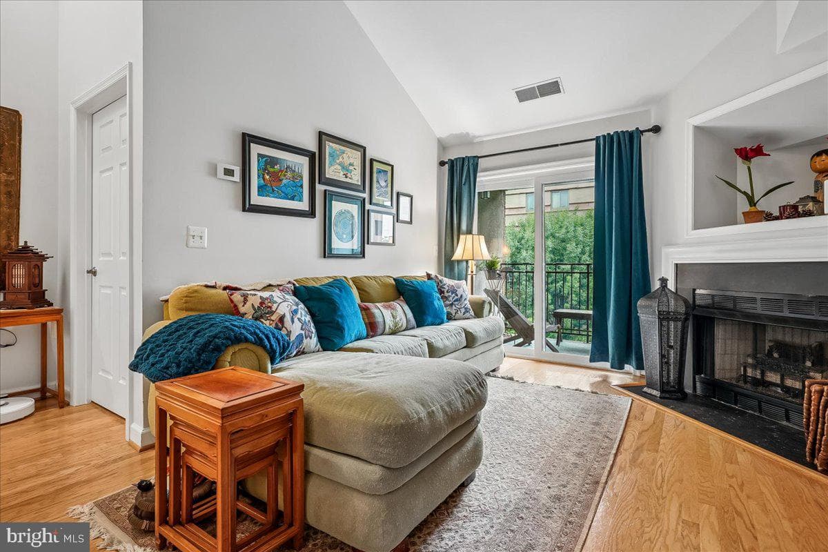2330 14th Street N #407 photo 9