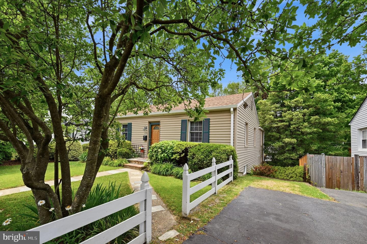 1116 N Roosevelt Street N photo 3