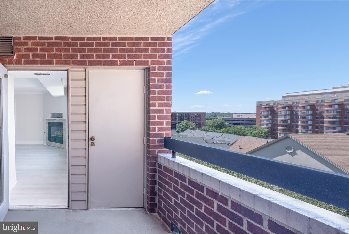 1276 N Wayne Street #908 photo 10