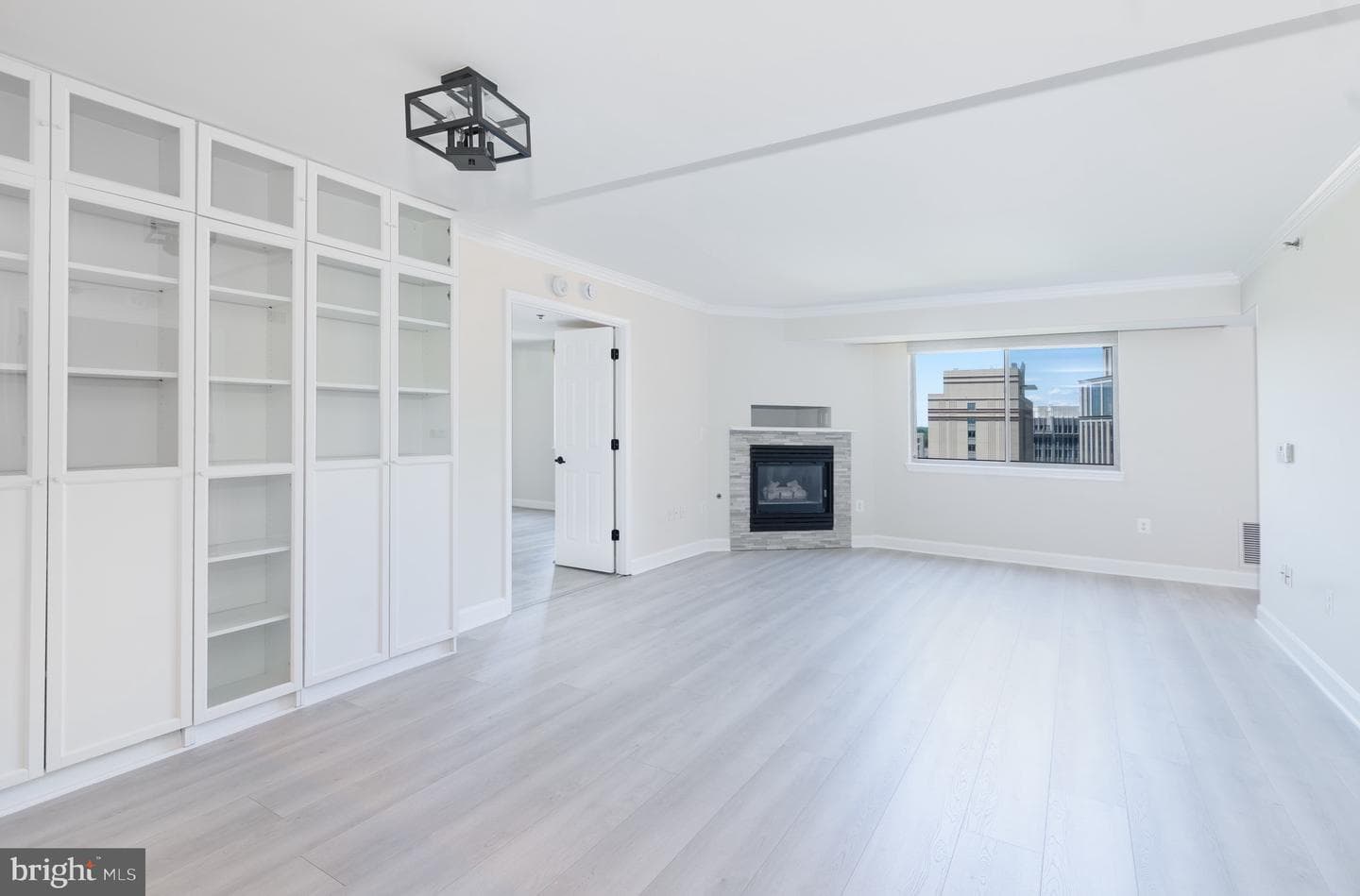1276 N Wayne Street #908 photo 5