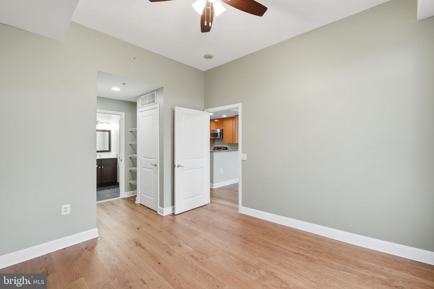3600 S Glebe Road #1116w photo 14