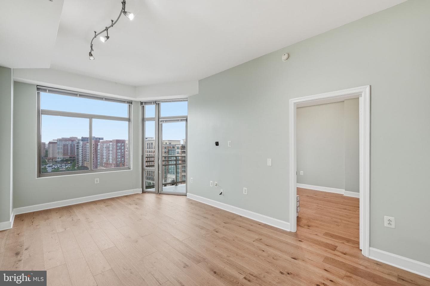 3600 S Glebe Road #1116w photo 3