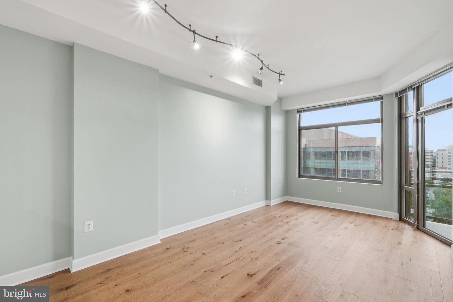 3600 S Glebe Road #1116w photo 4
