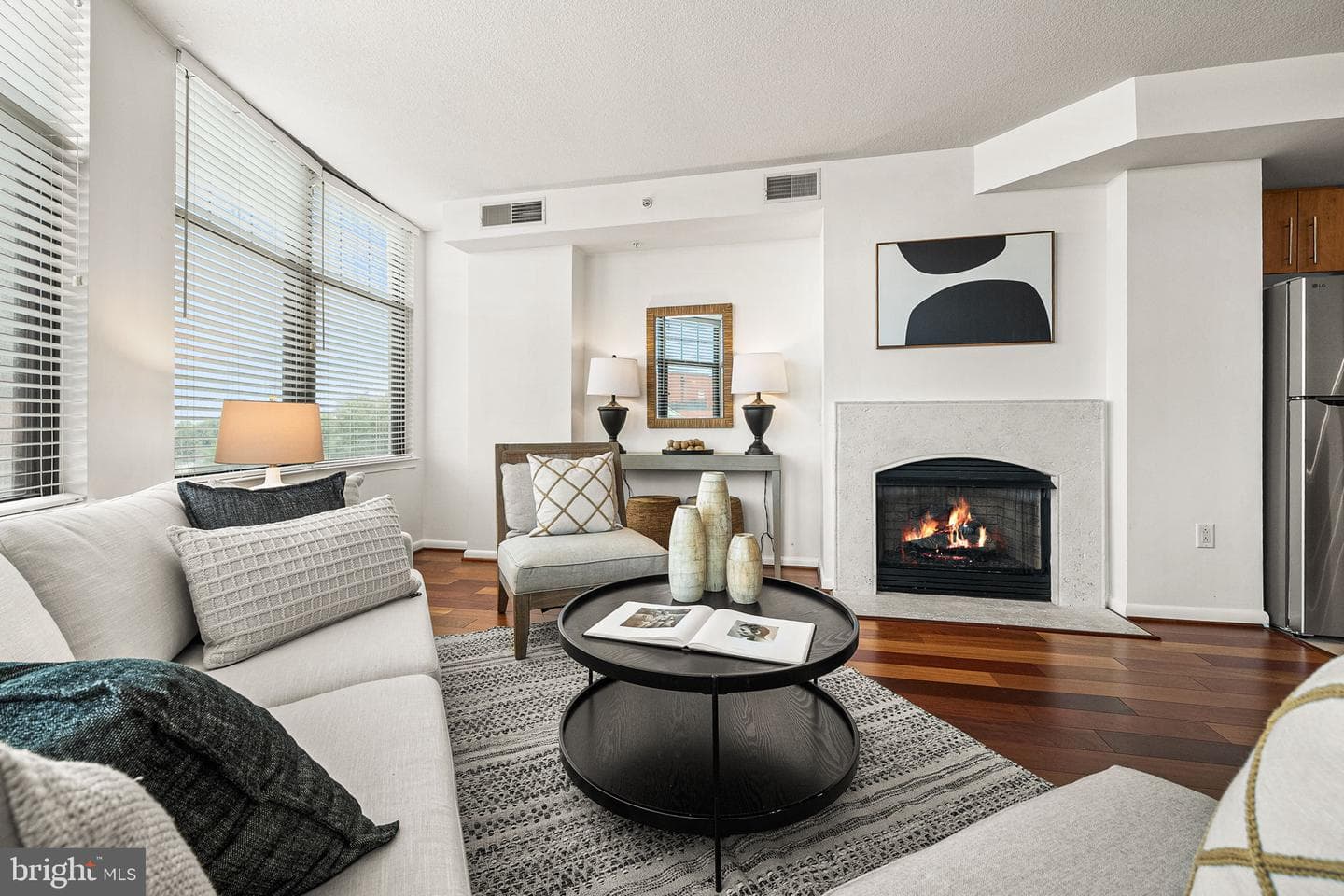1021 N Garfield Street #637 photo 18