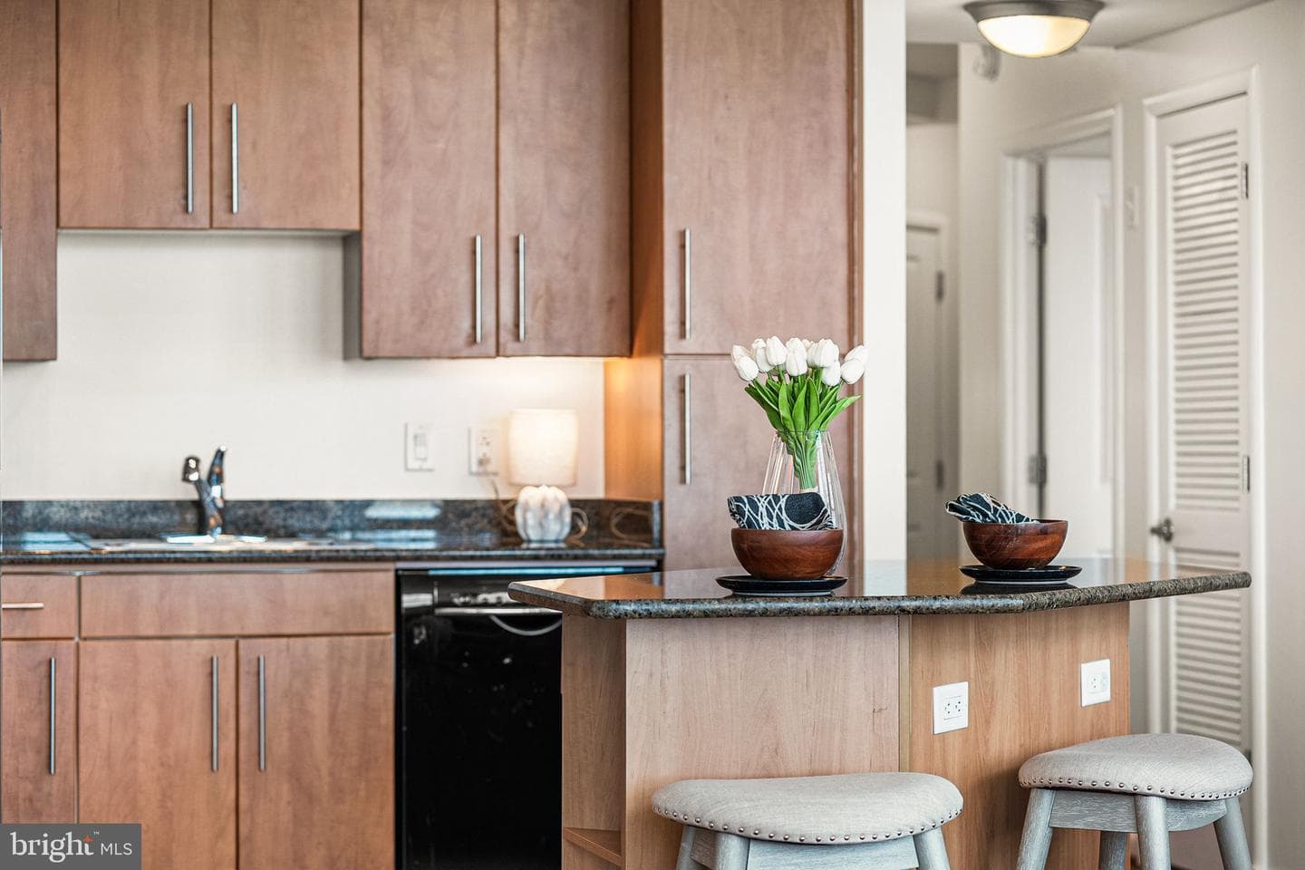 1021 N Garfield Street #637 photo 6