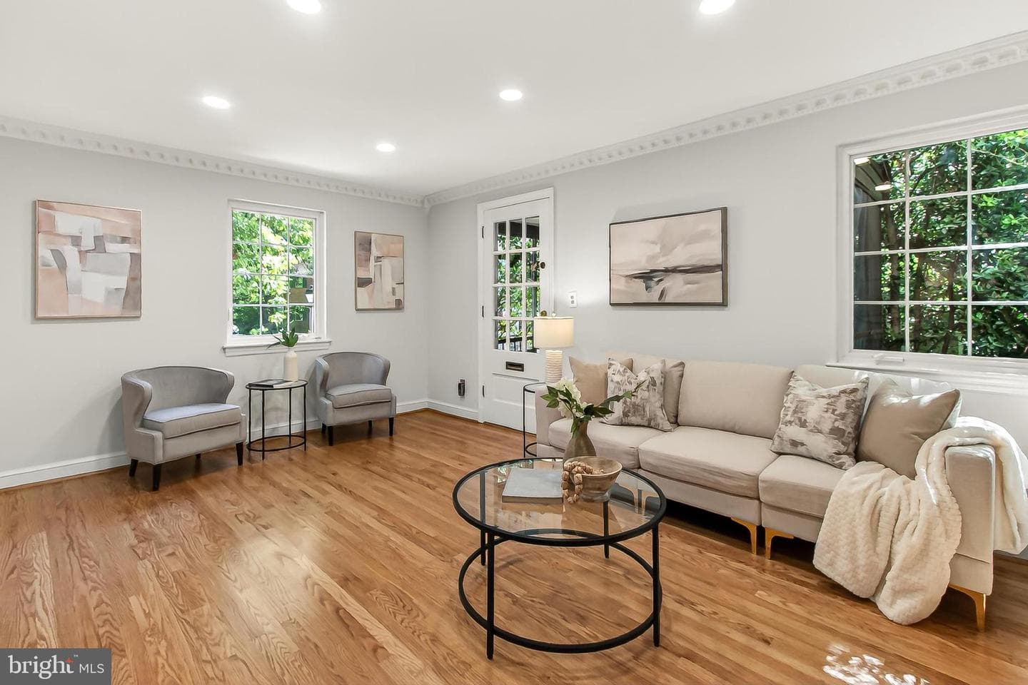 204 N Evergreen Street photo 11