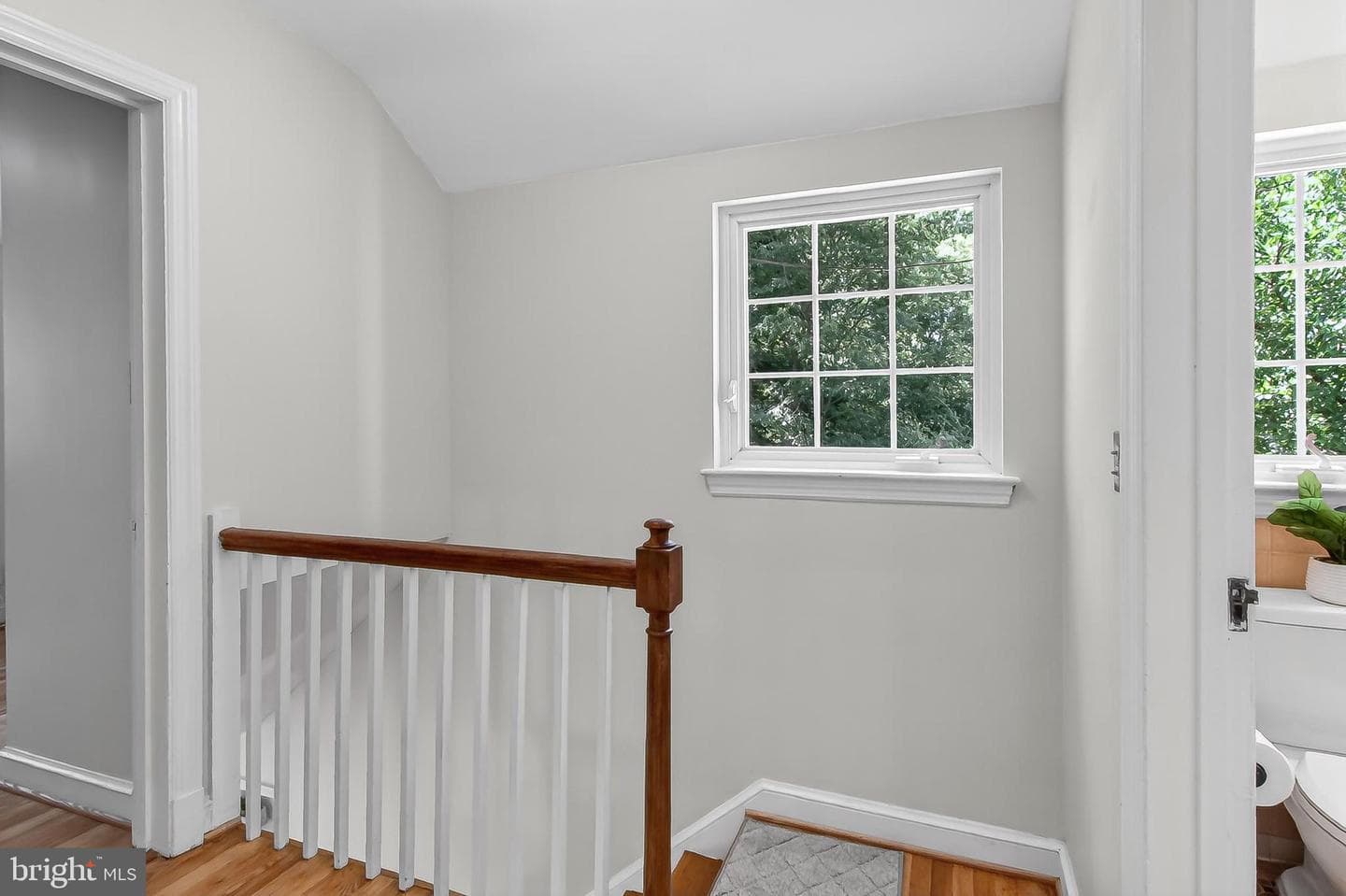 204 N Evergreen Street photo 28