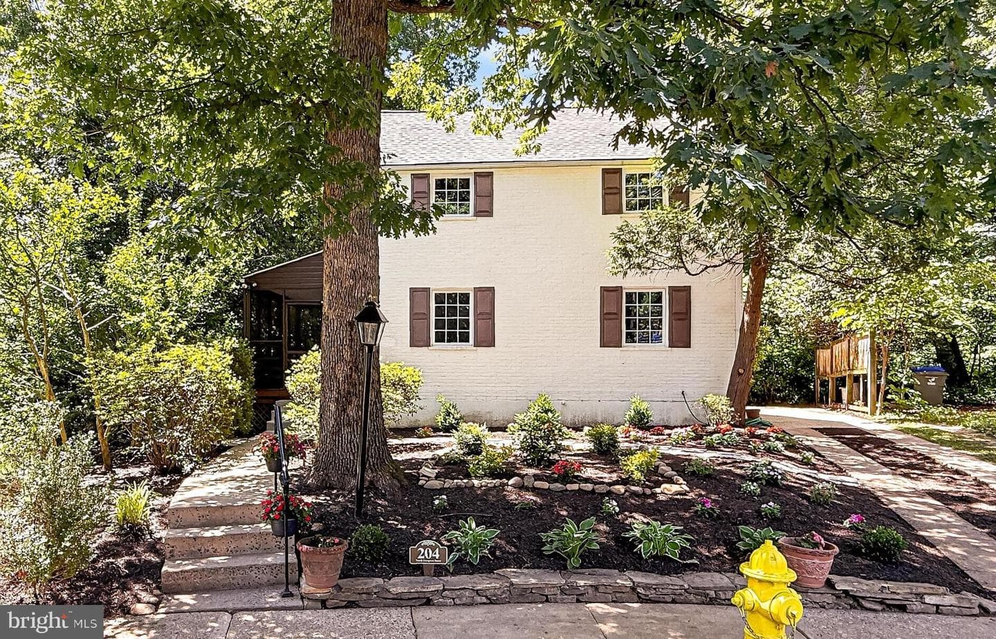 204 N Evergreen Street photo 3