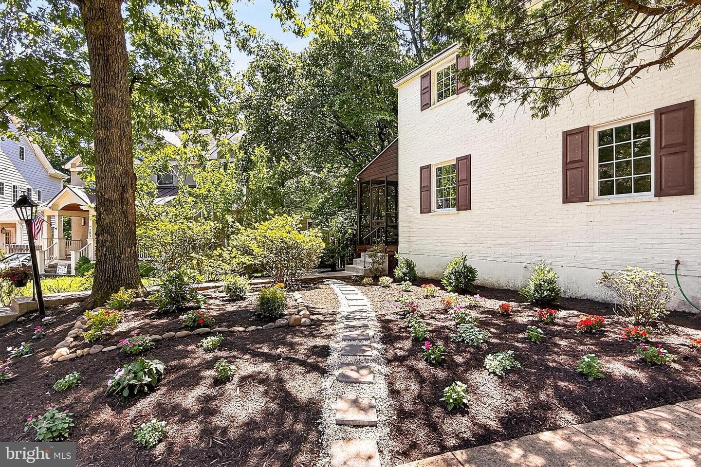 204 N Evergreen Street photo 4