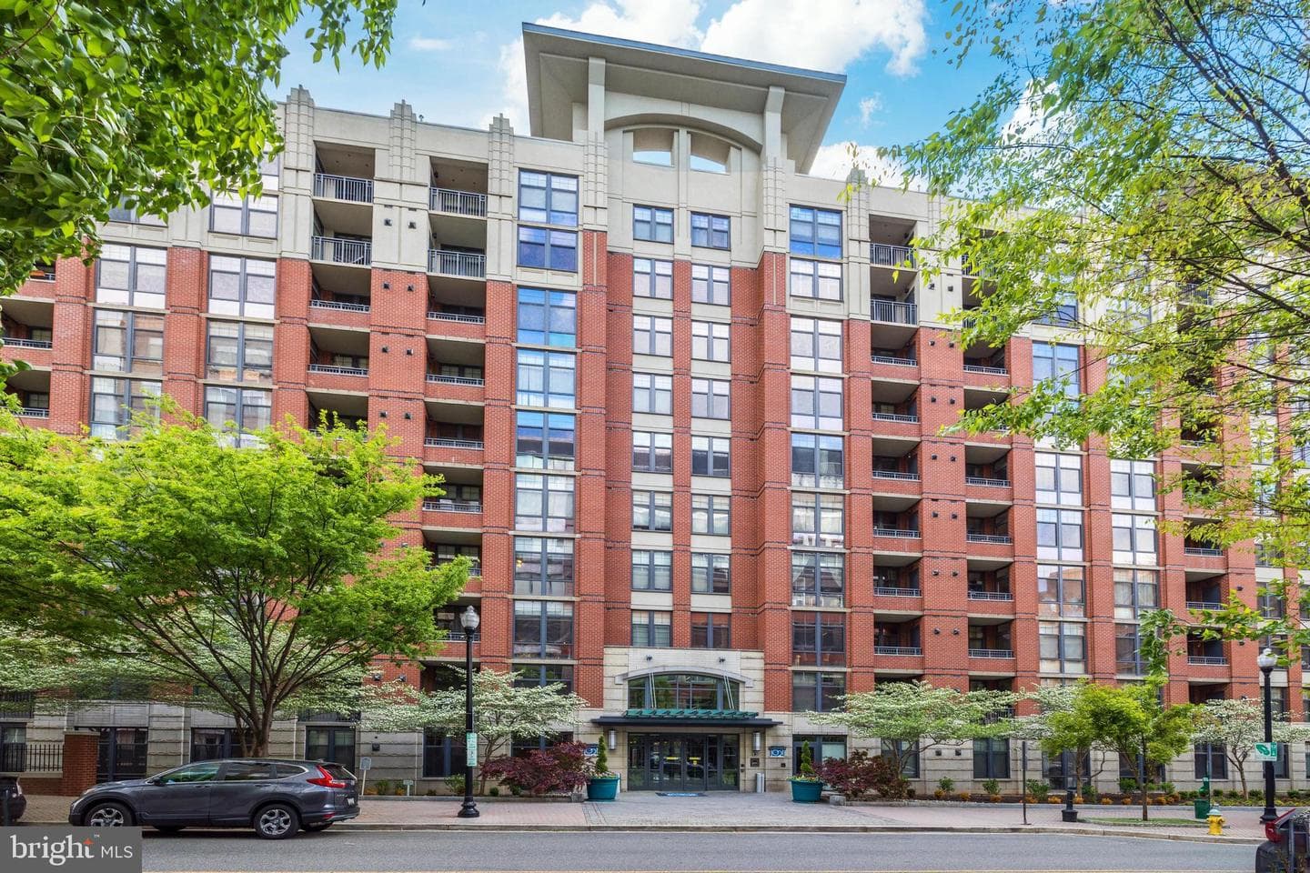 1021 N Garfield #327, Arlington