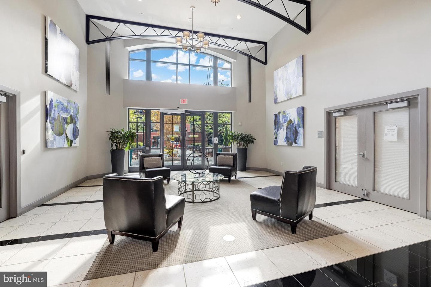 1021 N Garfield #327, Arlington