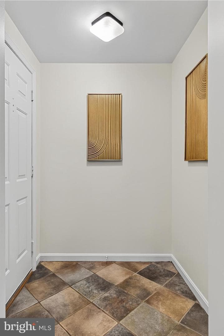 1752 N Rhodes Street #325, Arlington