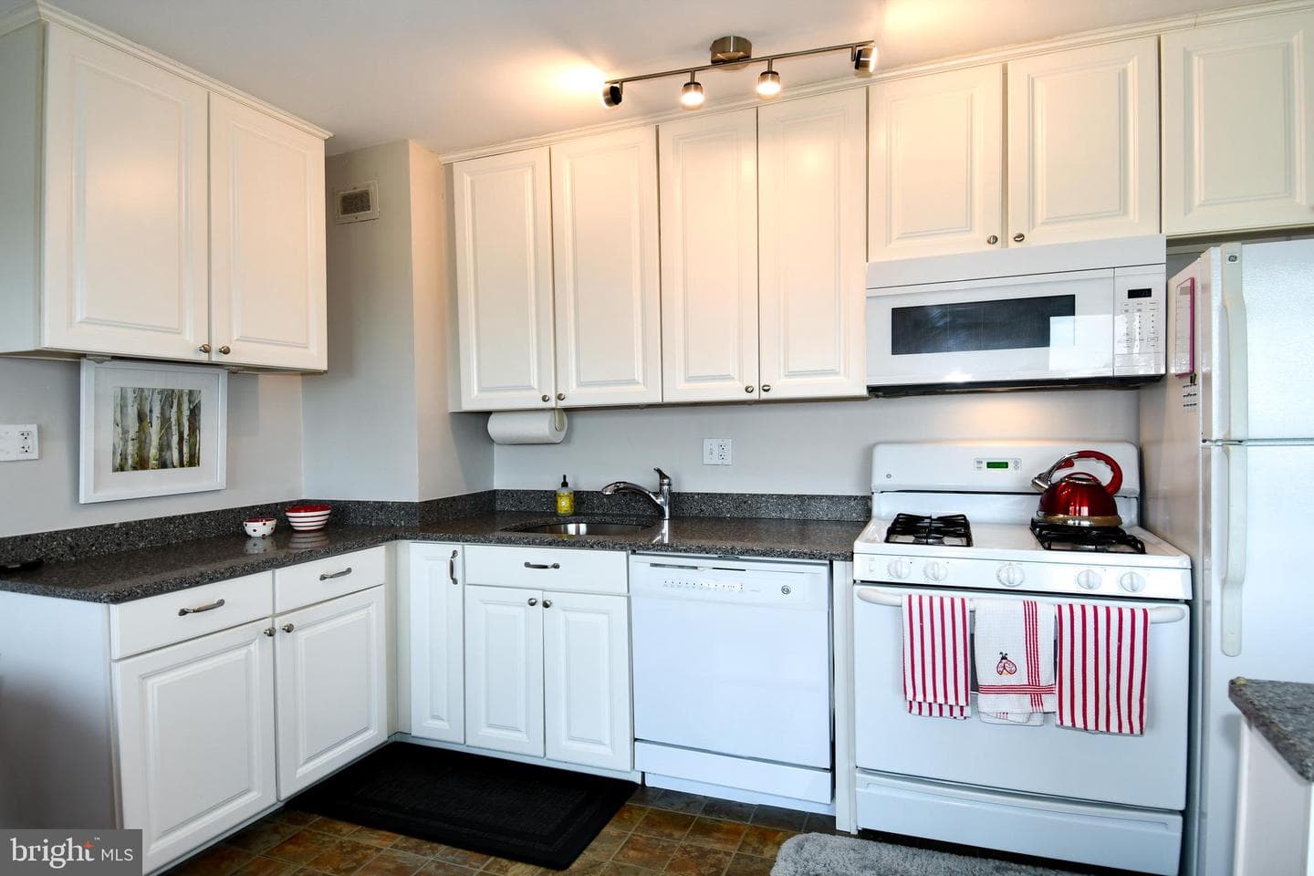 1200 S Arlington Ridge Road #704 photo 10