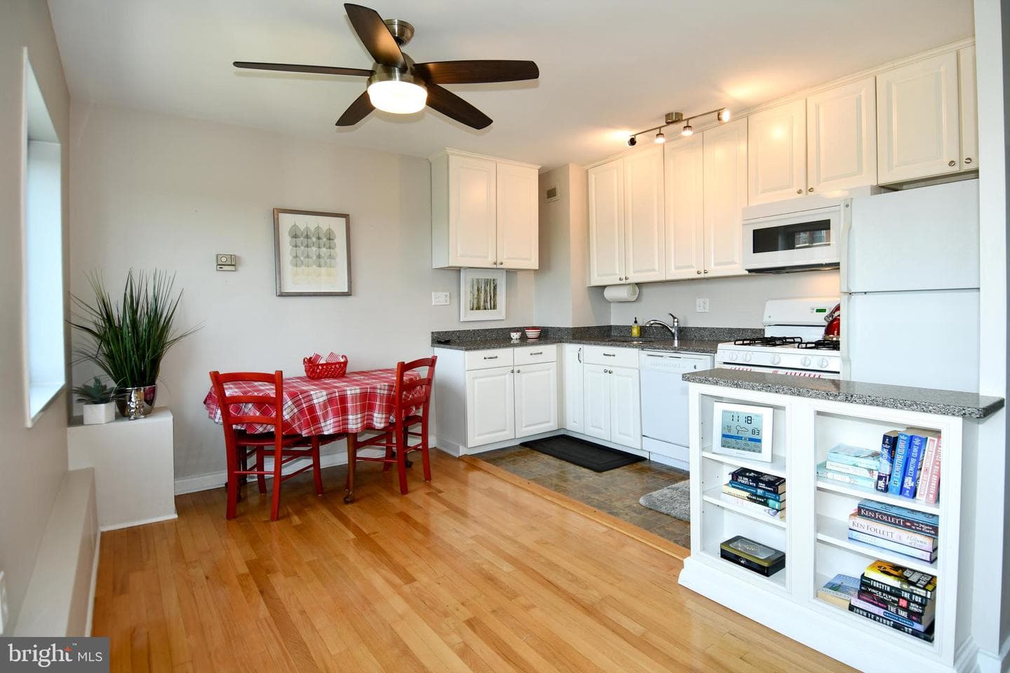 1200 S Arlington Ridge Road #704 photo 11