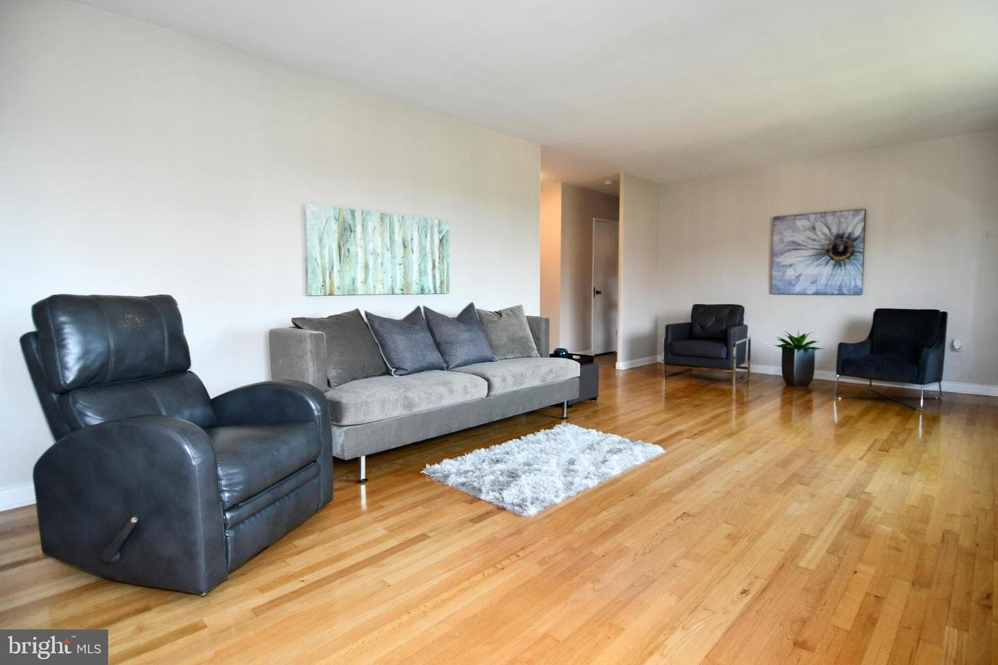 1200 S Arlington Ridge Road #704 photo 3