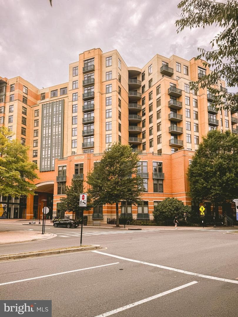2720 S Arlington Mill Dr # 509, Arlington