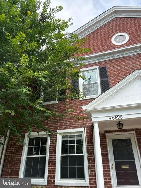 4669 36th Street S #b, Arlington