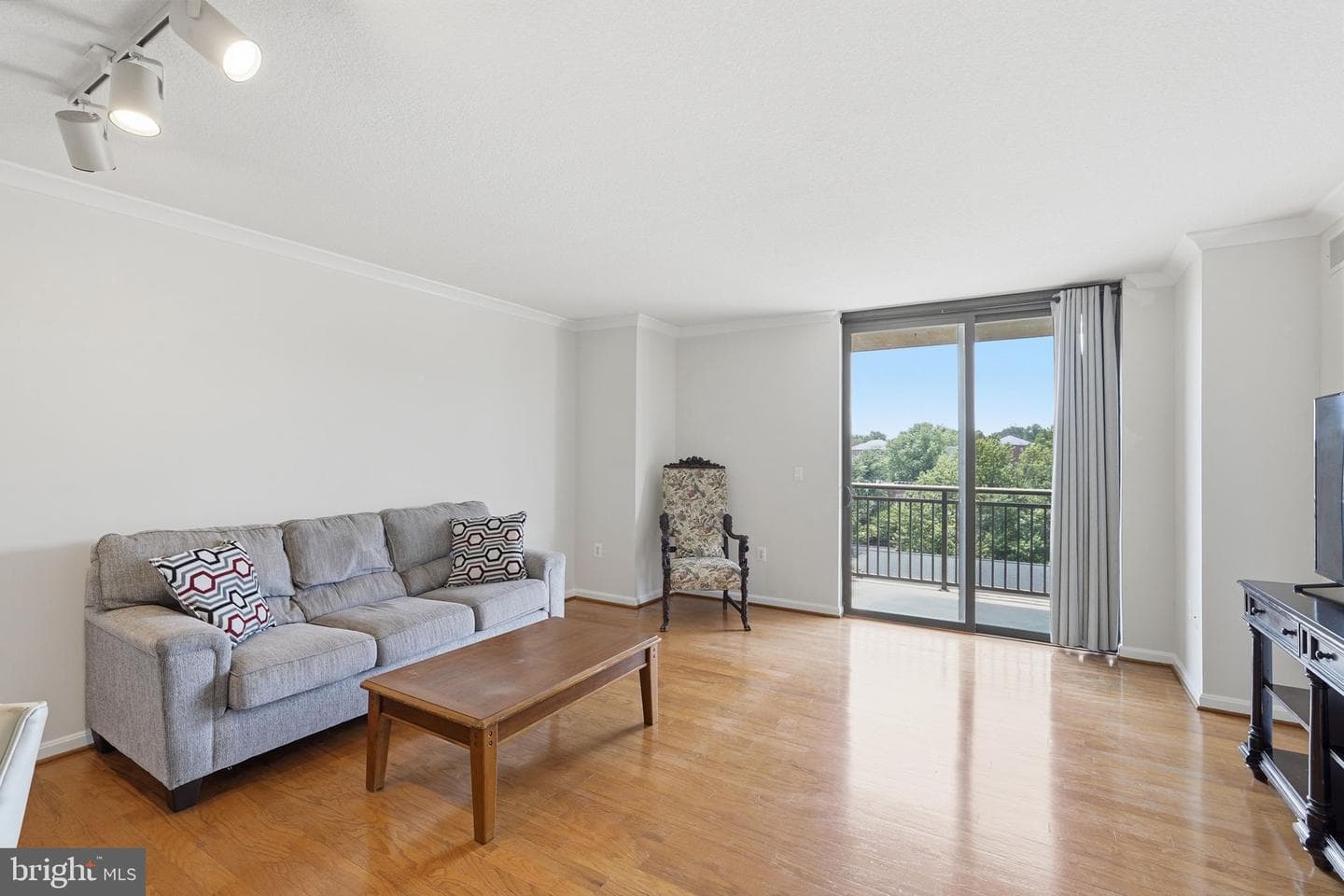 2220 Fairfax Drive #801 photo 4