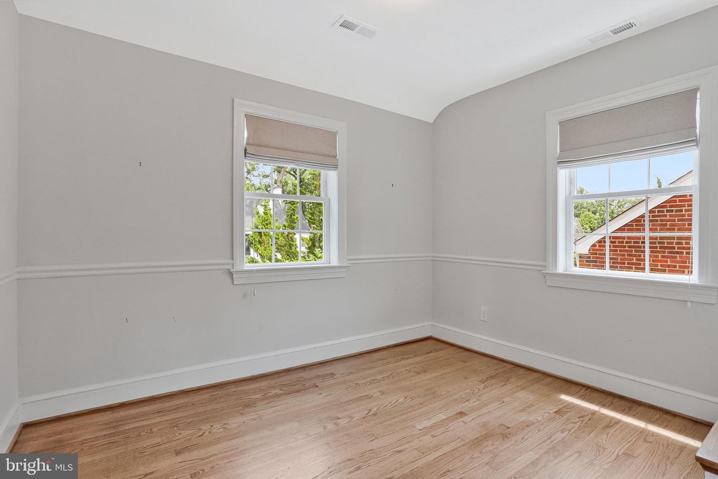 1200 N Illinois Street photo 37