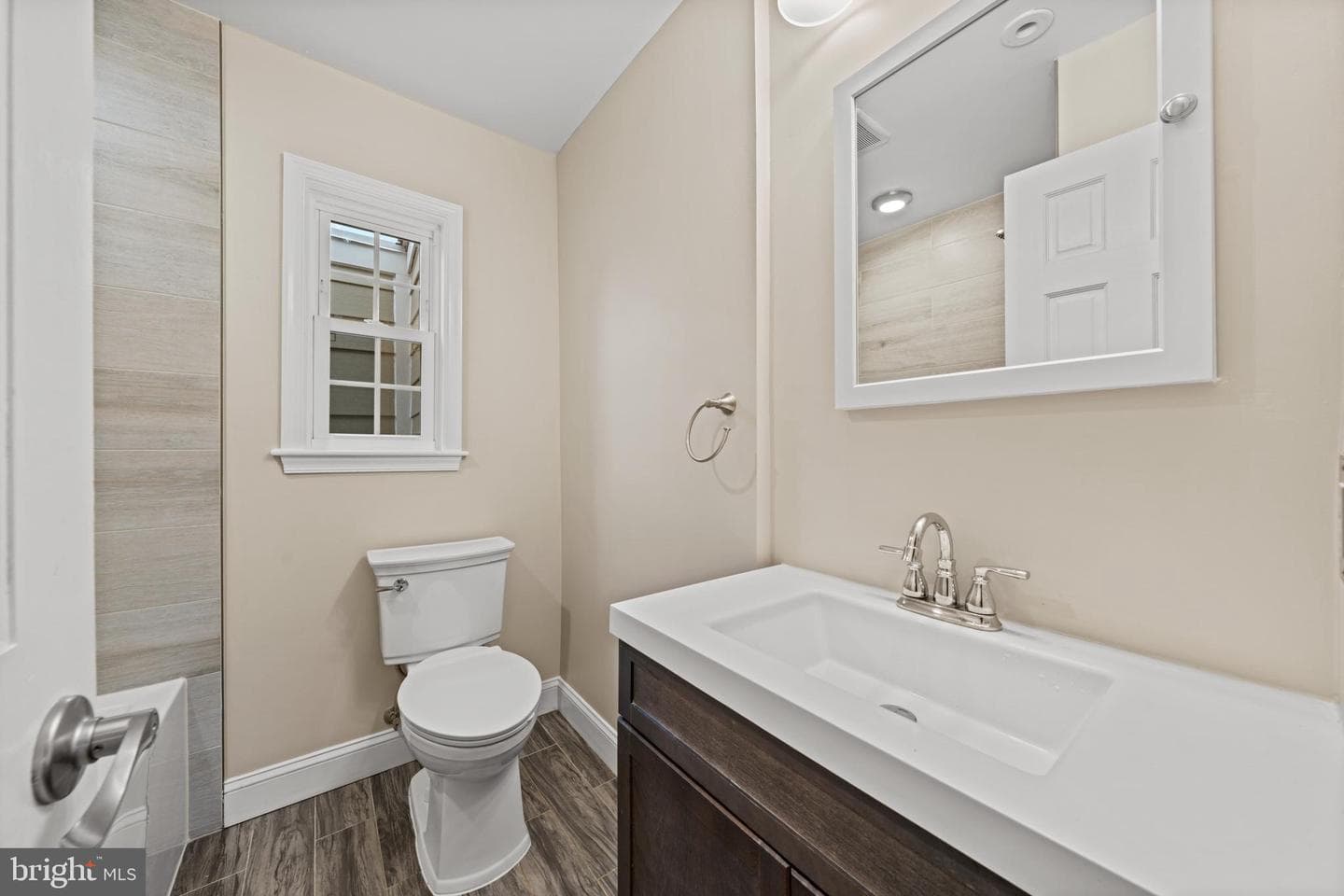825 S Ivy Street photo 11