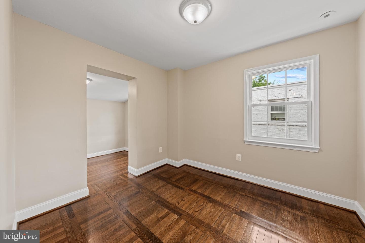 825 S Ivy Street photo 12