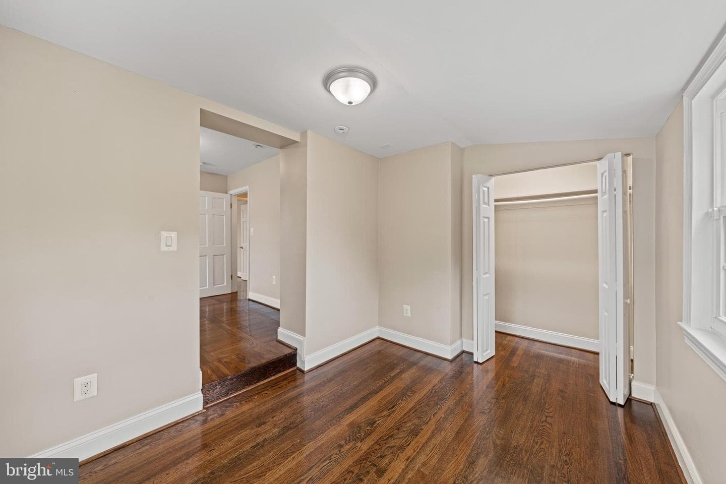 825 S Ivy Street photo 15