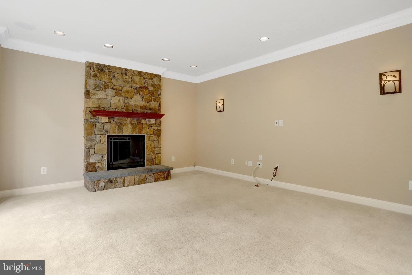 3212 N Rochester Street photo 27
