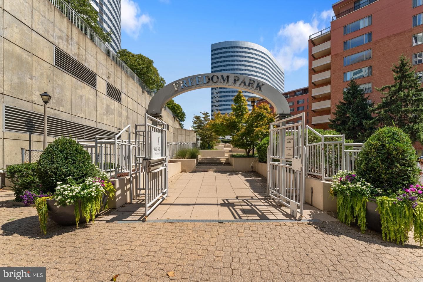 1530 Key Boulevard N #1007 photo 46
