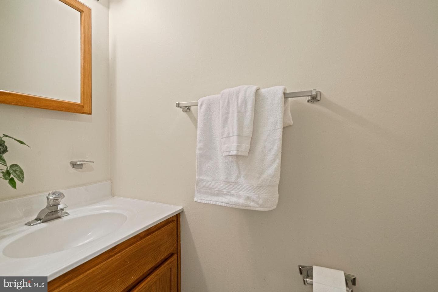 1141 N Vernon Street photo 20