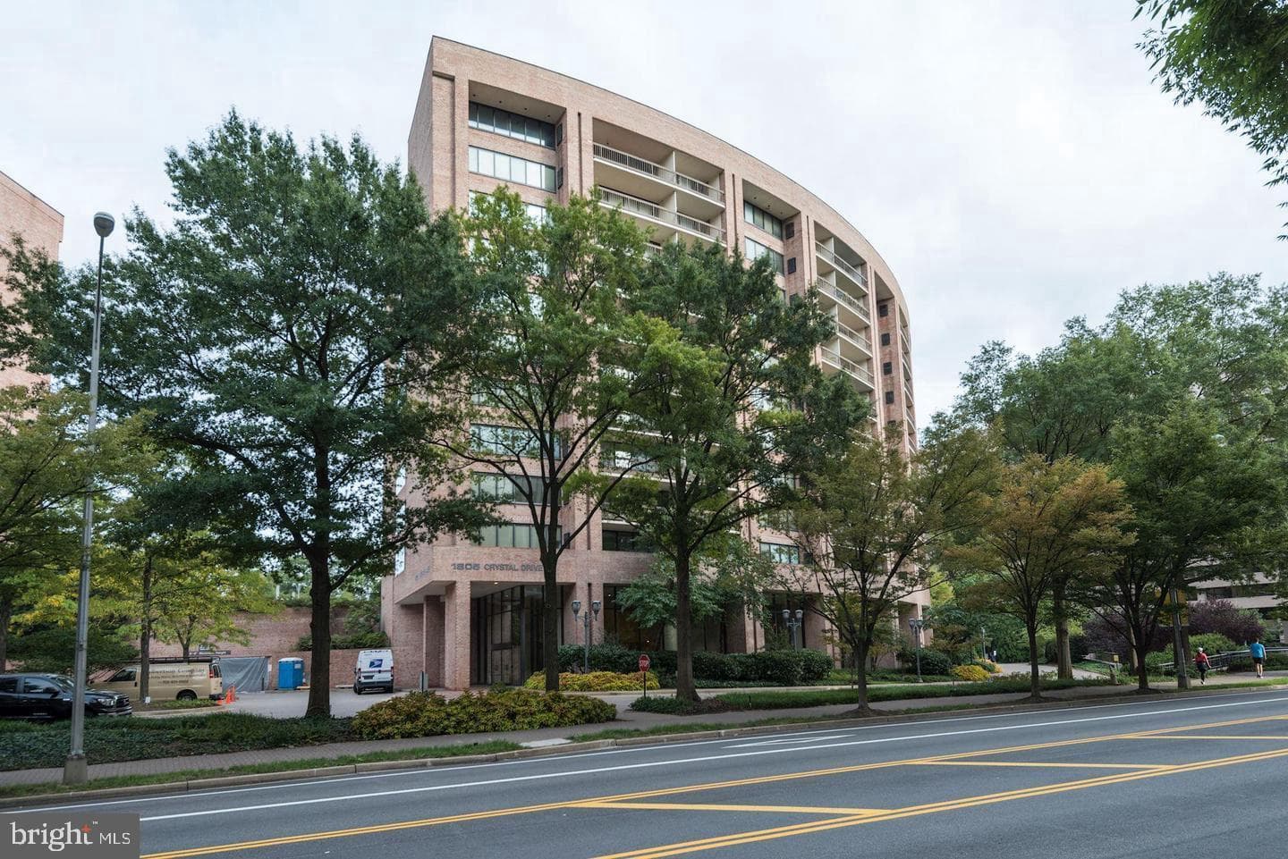 1805 Crystal Drive #713s, Arlington