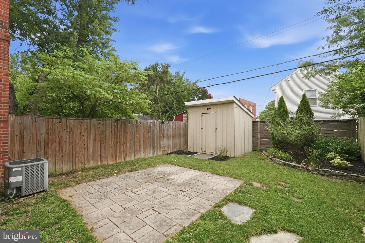 829 S Irving Street photo 23