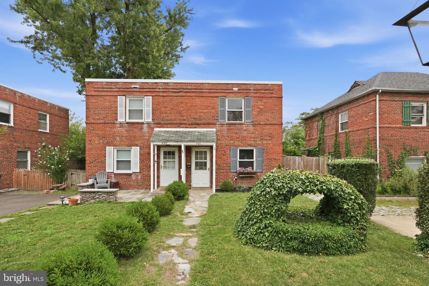 829 S Irving Street photo 3